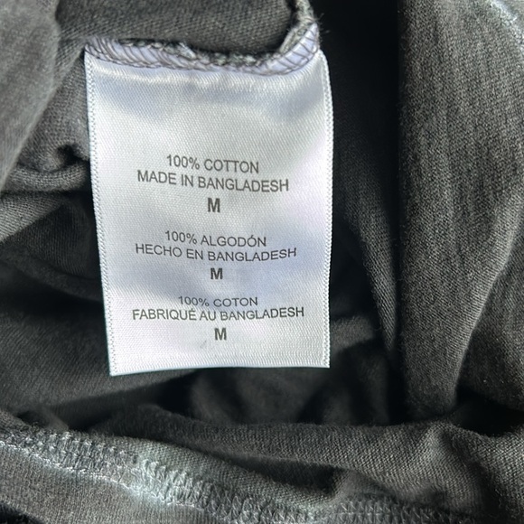 NWT Chicago Blackhawks Shirt | Chicago Blackhawks Hockey | NHL | Chicago - Picture 8 of 8